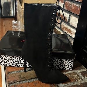 Anne Michelle black lace up boots